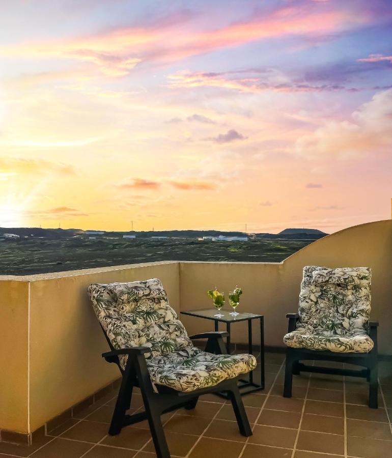 Sunset Corralejo Con Solarium Privado Коралео Екстериор снимка